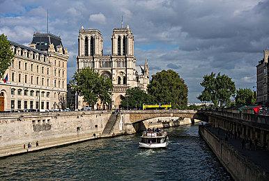 《异度神剑3》官方展示新场景 艾尔提亚海美景